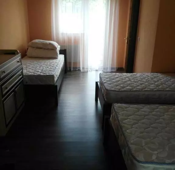 Majatalo гiрська роса