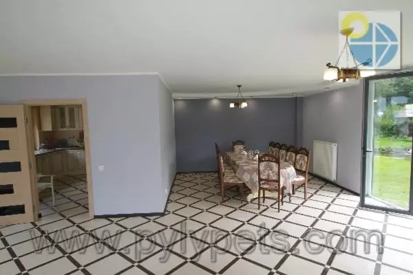 Majatalo гiрська роса