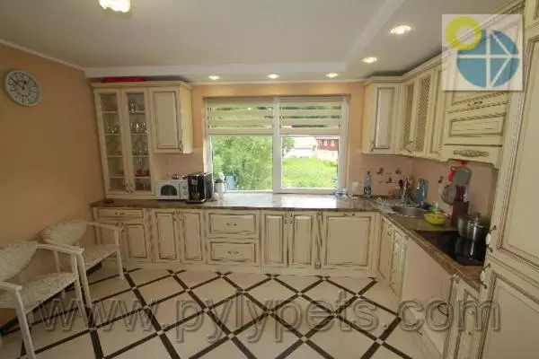 Majatalo гiрська роса