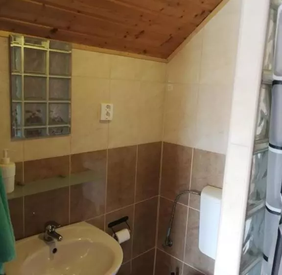 ペンション Manoka Guest House