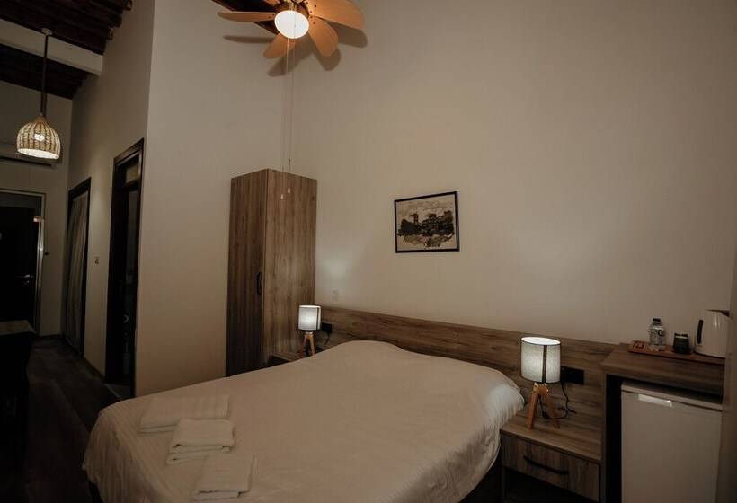 بنسيون Old Stone Boutique Hotel   North Cyprus