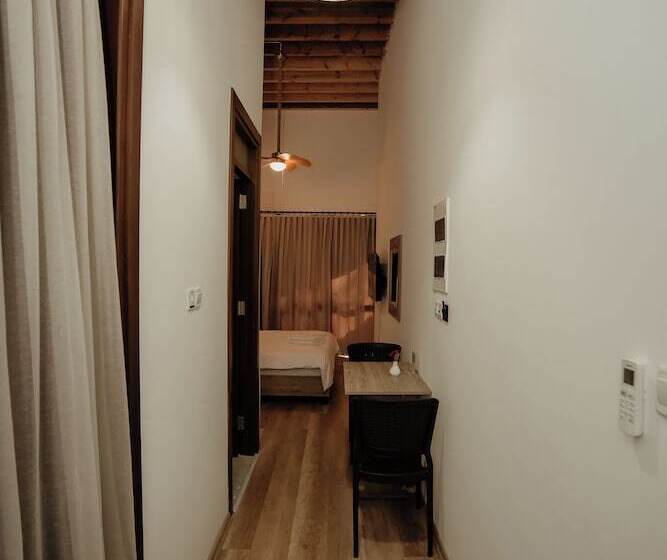 بنسيون Old Stone Boutique Hotel   North Cyprus