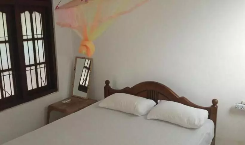 ペンション Sujith Guesthouse