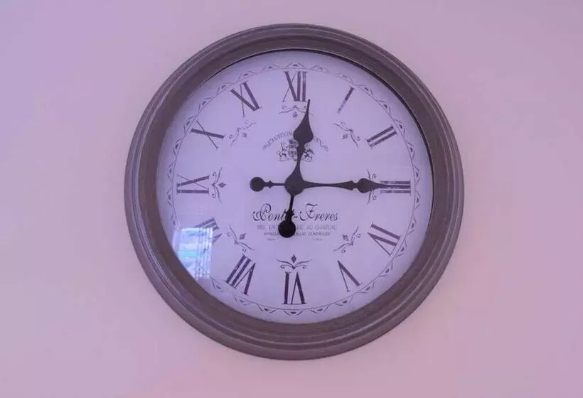 1 Bed Adore Cottage   Bwthyn Bach Addawol