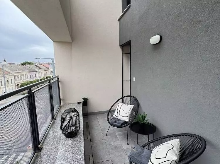 Avand Apartments Debrecen
