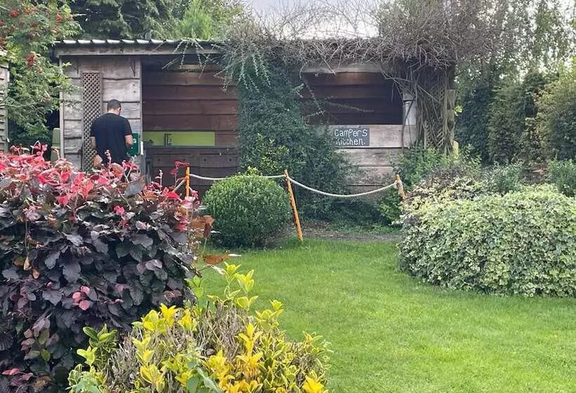 Beautiful Twin Glamping Pod In Salisbury