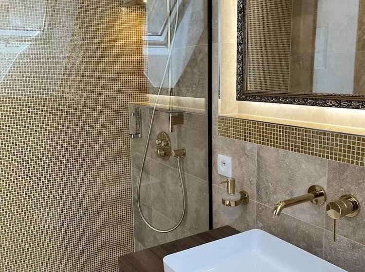 Aamiaismajoitus (B&B) Separé V Zahradě