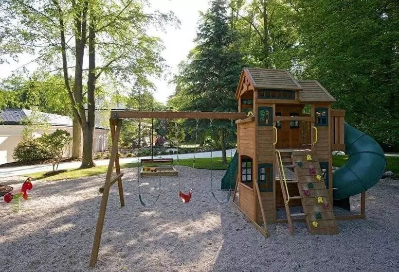 Aamiaismajoitus (B&B) Separé V Zahradě