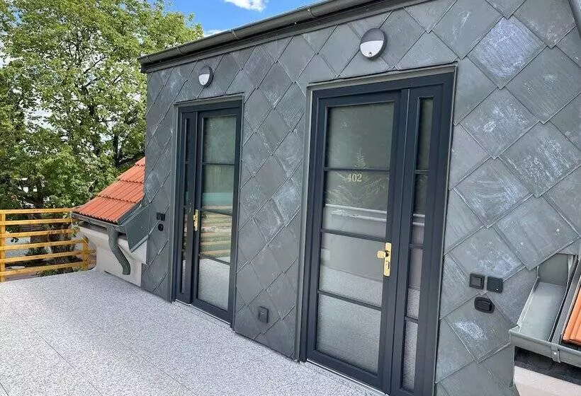 Aamiaismajoitus (B&B) Separé V Zahradě