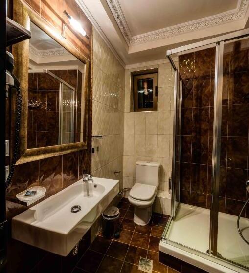 Chateau Rond Boutique Hotel & Spa