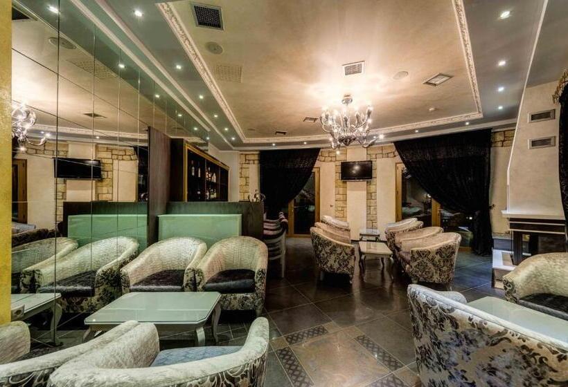 Chateau Rond Boutique Hotel & Spa