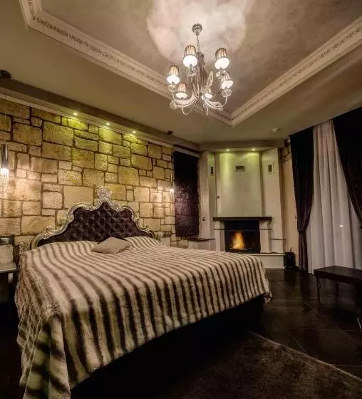 Chateau Rond Boutique Hotel & Spa