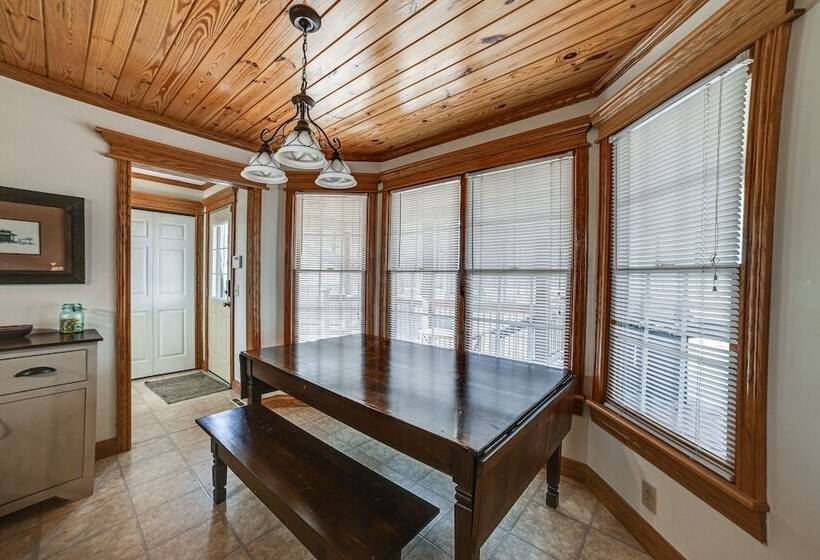 Clarksville Home W/ Porch & Fishing Pond Access!