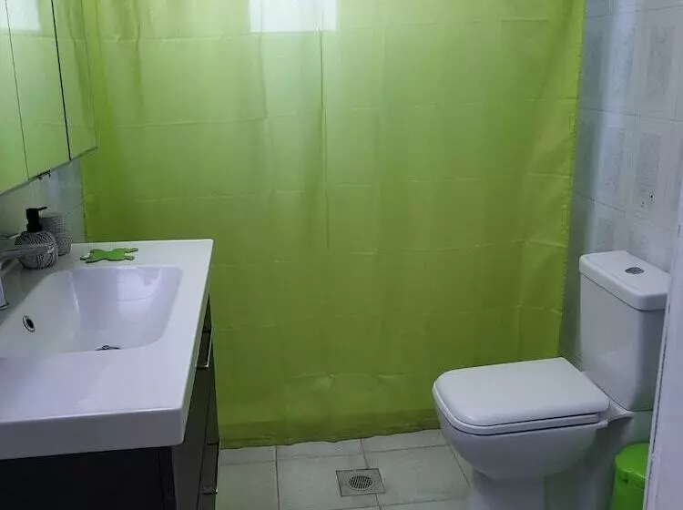 簡易ホテル Black Fig