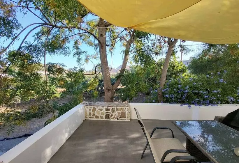 簡易ホテル Black Fig