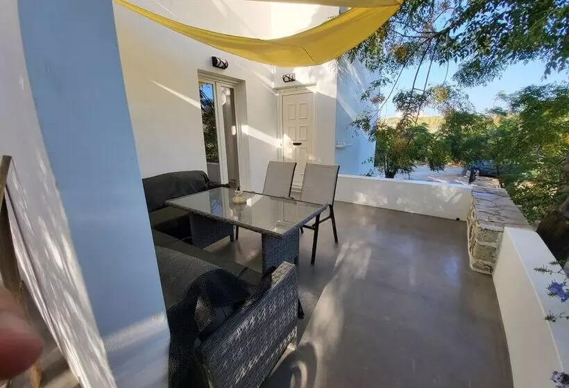 簡易ホテル Black Fig