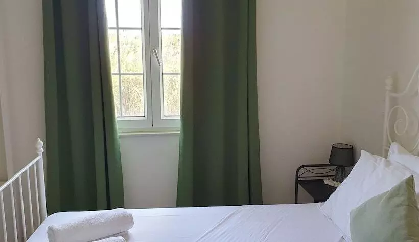 簡易ホテル Black Fig