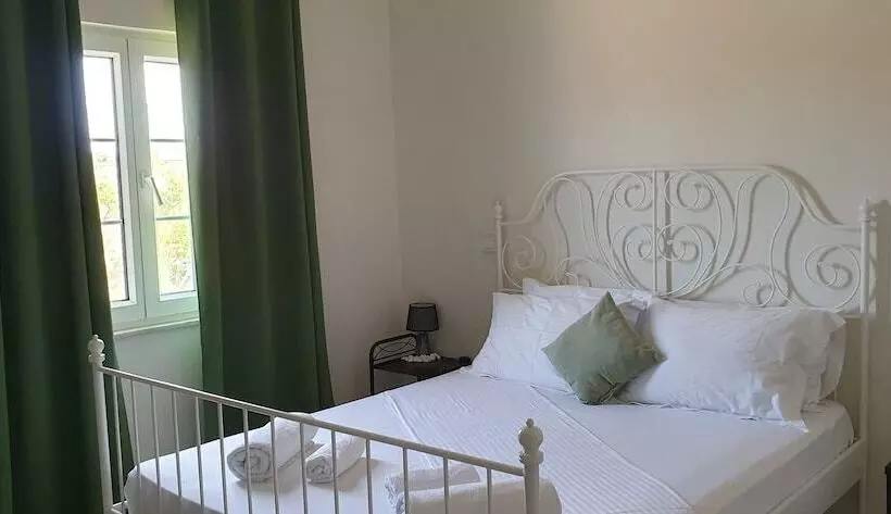 簡易ホテル Black Fig