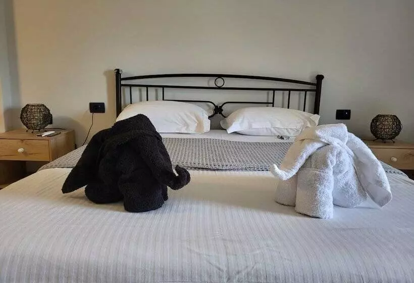 簡易ホテル Black Fig