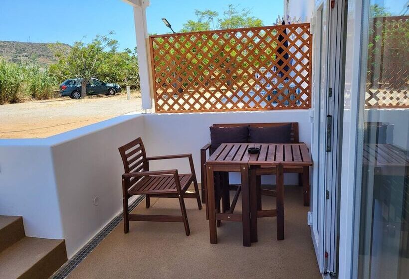 فندق فئة نجمة واحدة Black Fig