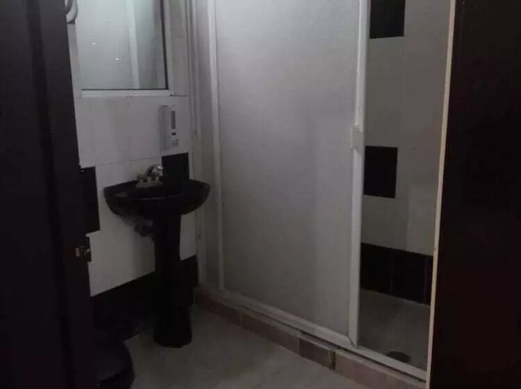 ホテル Alameda Maravatio