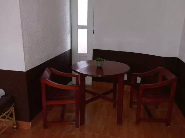 ホテル Alameda Maravatio