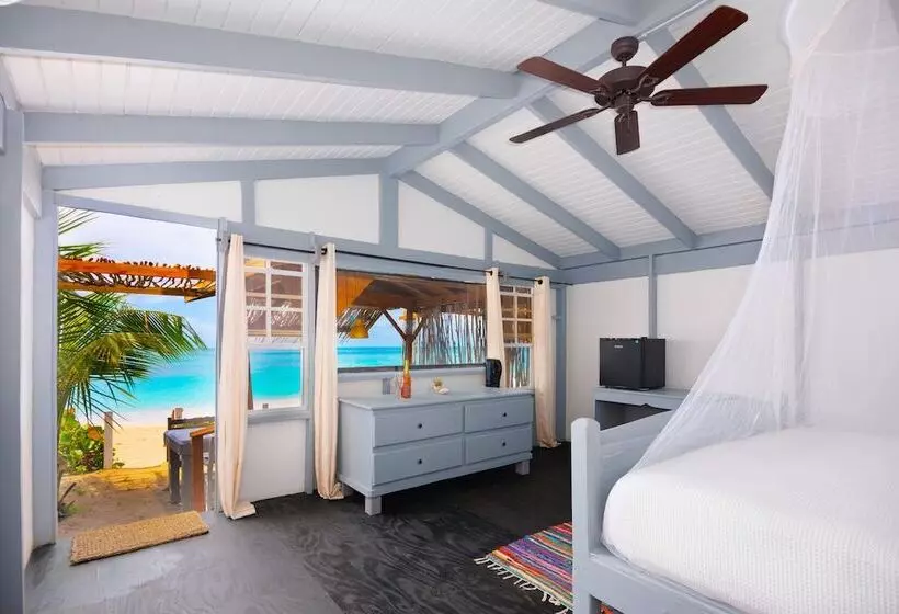 هتل Conch Beach Cabins   Rumbus Beach