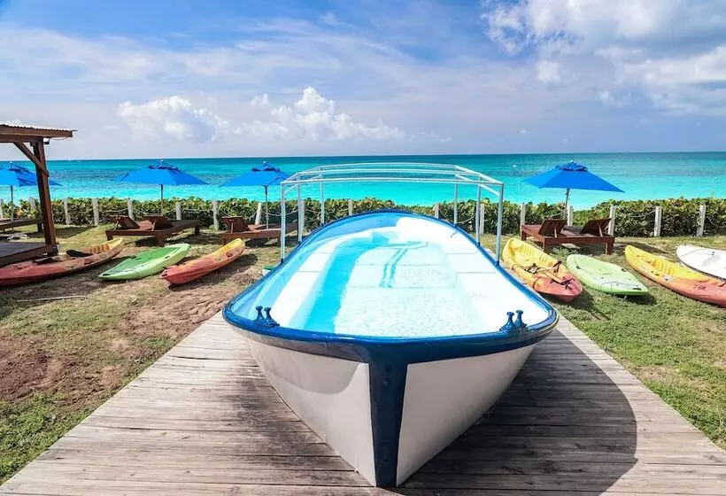 هتل Conch Beach Cabins   Rumbus Beach