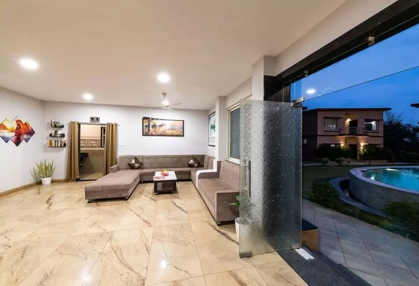 Hotelli Goldmark Resort Churna In Satpura National Park