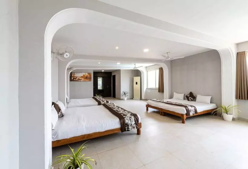 Hotelli Goldmark Resort Churna In Satpura National Park