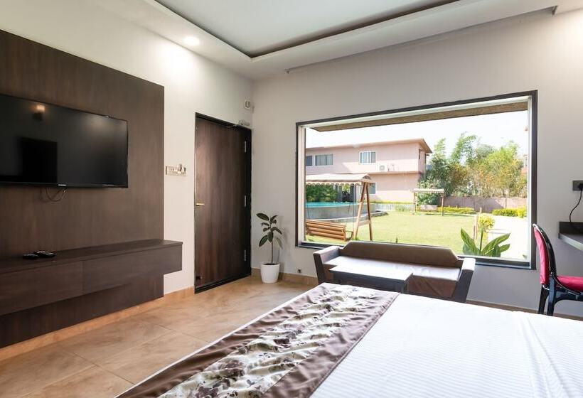 בית מלון כפרי Goldmark Resort Churna In Satpura National Park