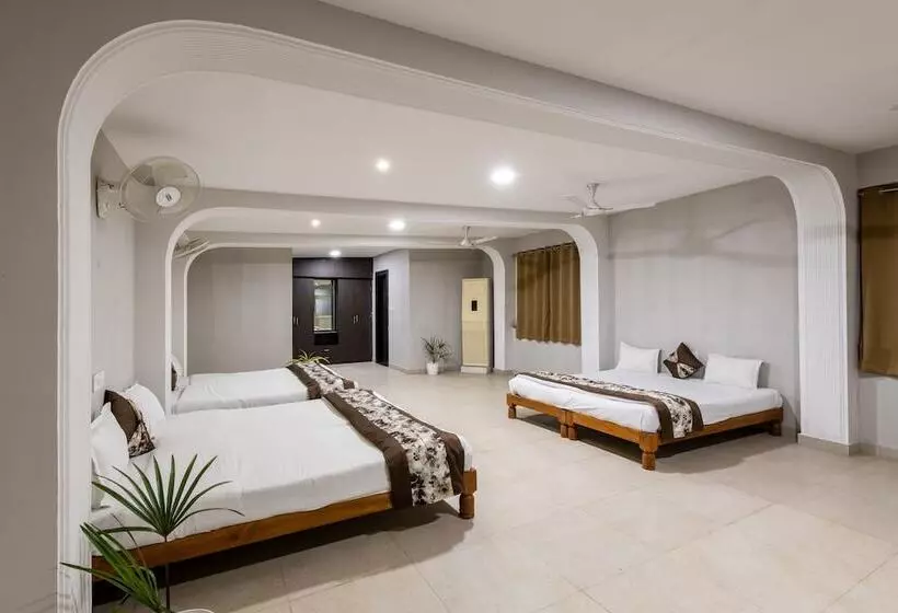 Hotelli Goldmark Resort Churna In Satpura National Park