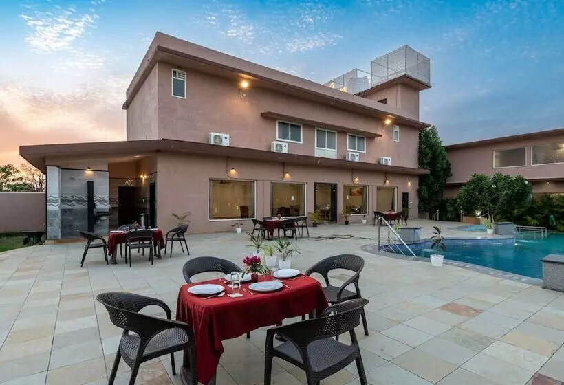 Hotelli Goldmark Resort Churna In Satpura National Park