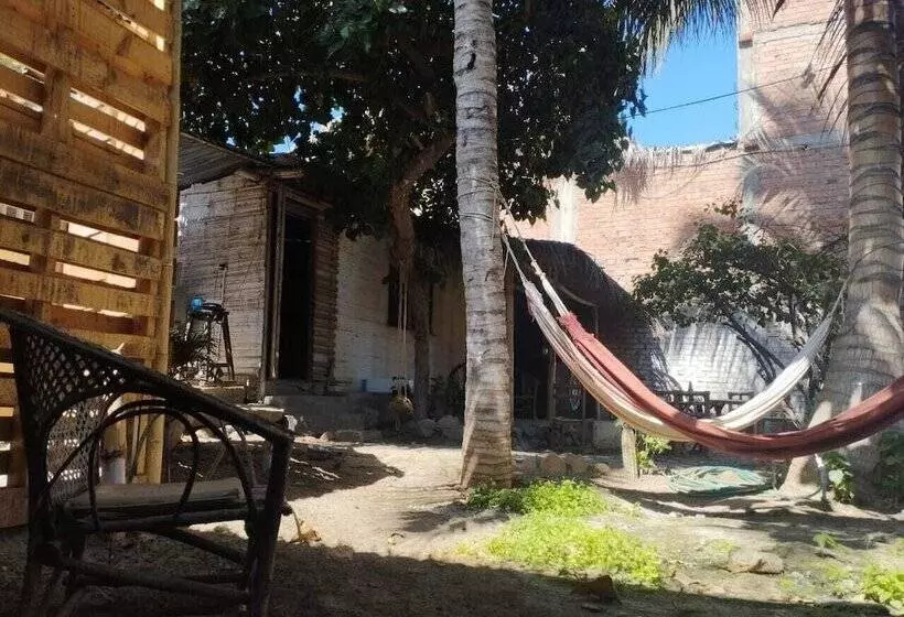 هتل Los Almendros Mancora