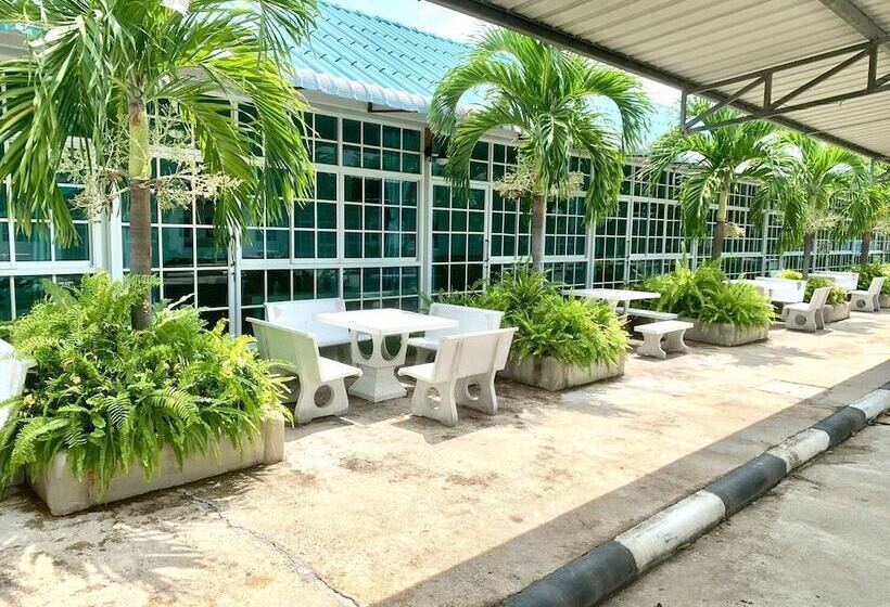 Hotel Marshal Resort