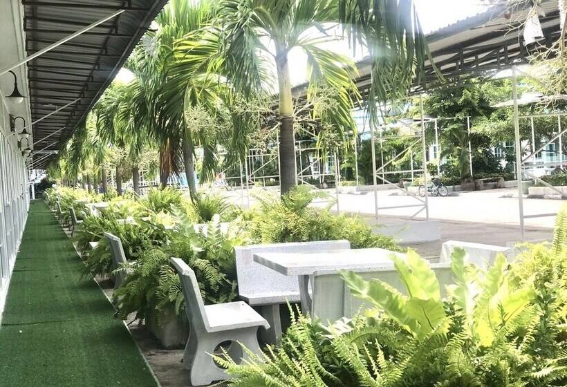 Hotel Marshal Resort