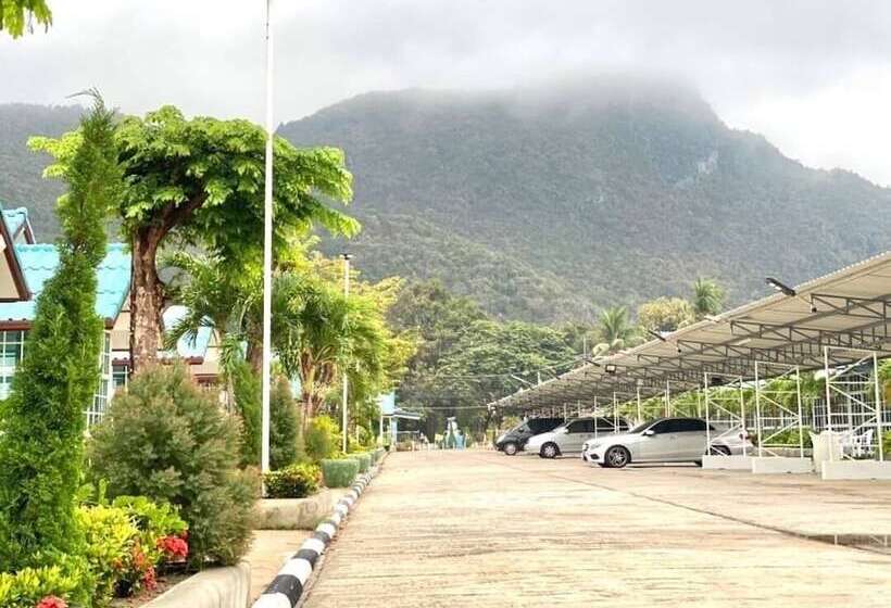 Hotel Marshal Resort