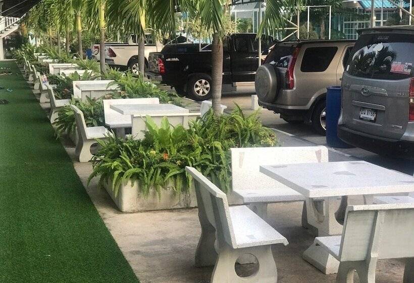 Hotel Marshal Resort