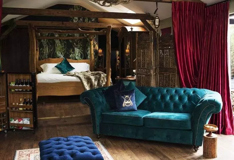 ホテル Romantic Lodge On Edge Of Nature Reserve