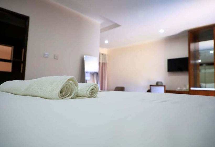 هتل The Distinction Boutique