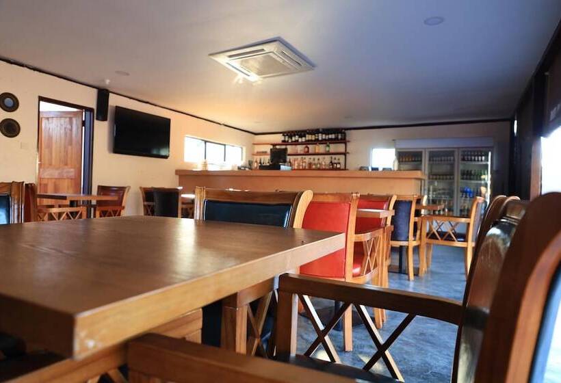 هتل The Distinction Boutique