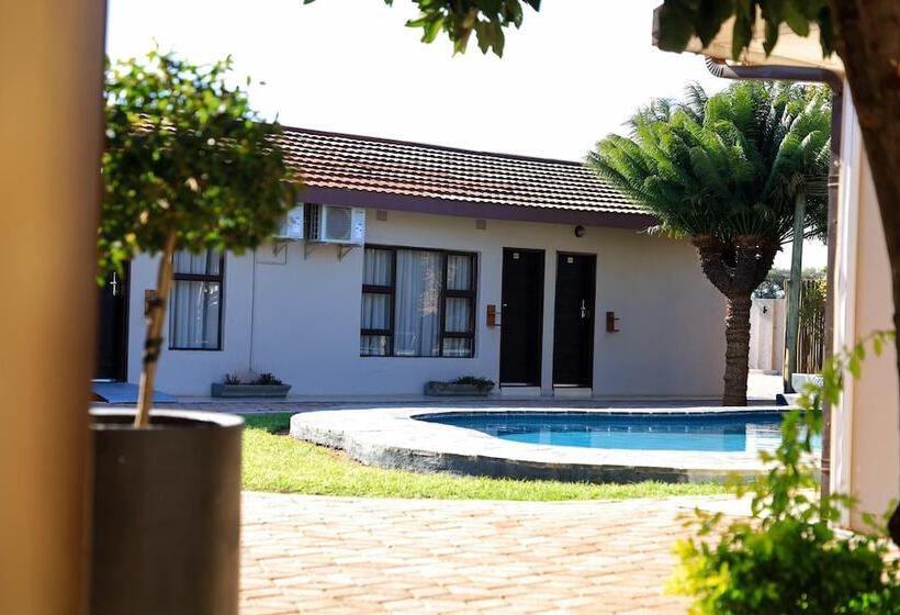 هتل The Distinction Boutique