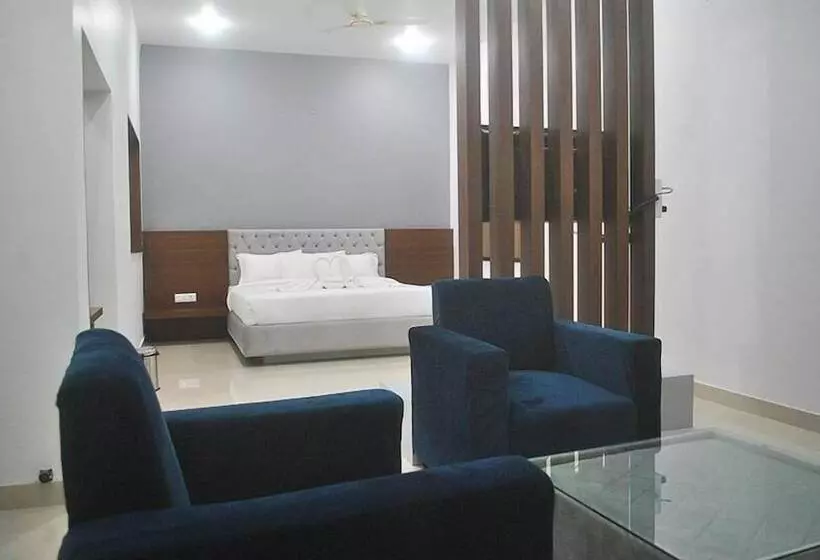 ホテル Himalayan Off Trails