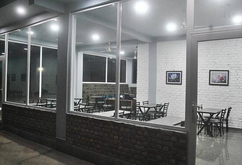 Hotel Himalayan Off Trails