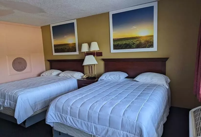 Hotelli Travelers Inn