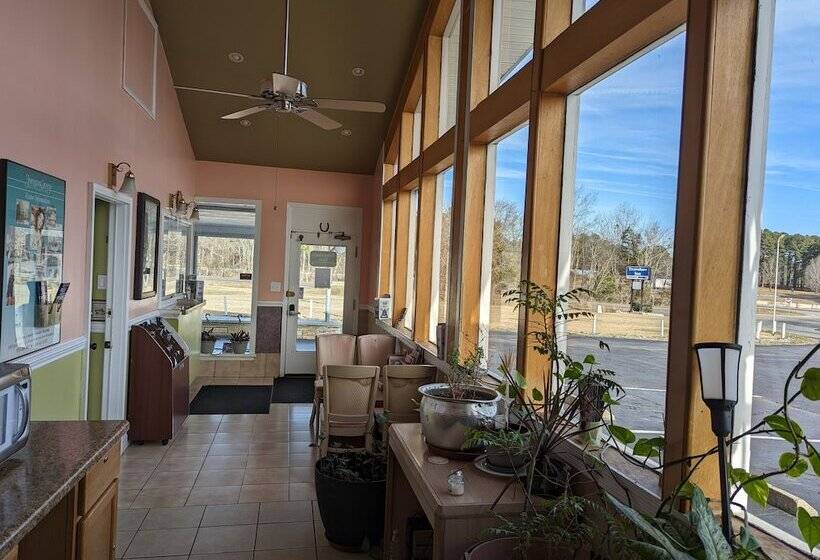 ホテル Travelers Inn