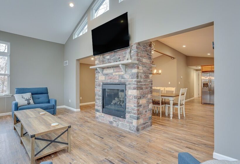 Hike, Swim & Ski: Home W/ Deck In Lackawaxen