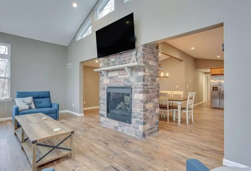 Hike, Swim & Ski: Home W/ Deck In Lackawaxen