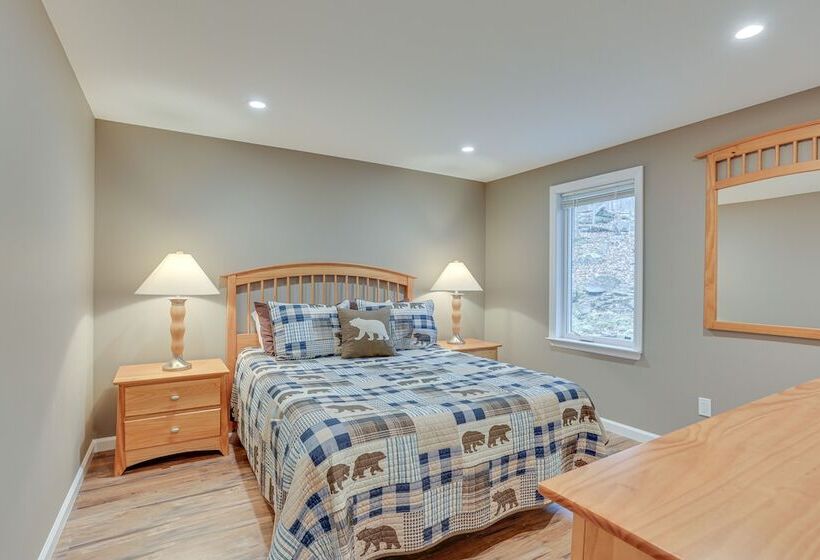 Hike, Swim & Ski: Home W/ Deck In Lackawaxen