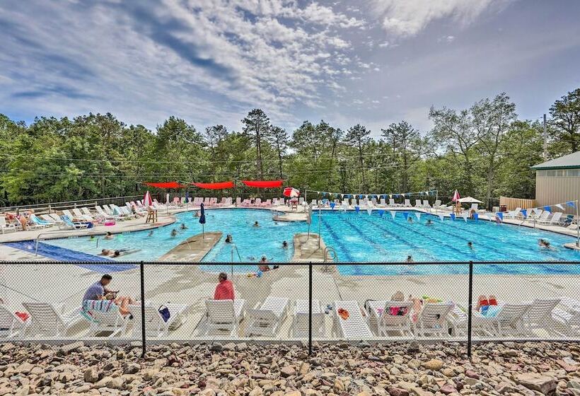 Hike, Swim & Ski: Home W/ Deck In Lackawaxen